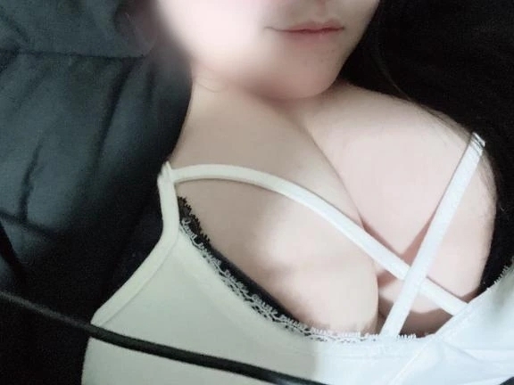 出勤してます💕｜写メ日記｜にこ｜鶯谷 ぽっちゃりデリヘル エンジェルマスカット