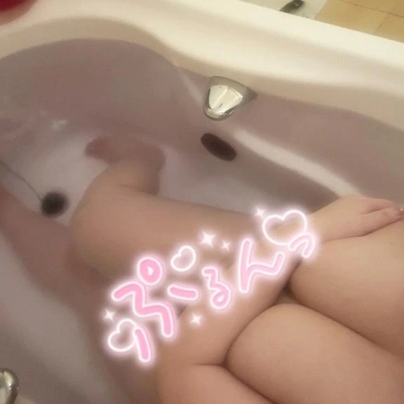 おっぱい派？お尻派？｜写メ日記｜せな｜鶯谷 ぽっちゃりデリヘル エンジェルマスカット