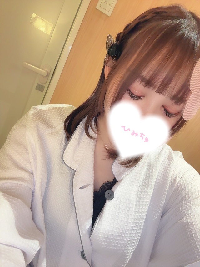 18:30まで居ます🥰💓｜写メ日記｜優木｜鶯谷 人妻デリヘル 華恋人（カレント）