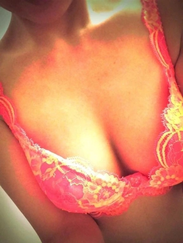 ギューってしてほしいな…💋｜写メ日記｜深田｜大塚・巣鴨 人妻デリヘル 十恋人～トレンド～