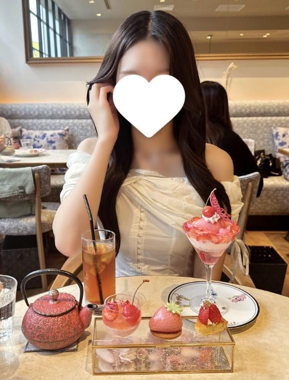 いちごパフェたべたっ🍓｜写メ日記｜さや★SSS級最高峰の完未JD｜品川・五反田 一般デリヘル 五反田Tiara～ティアラ～