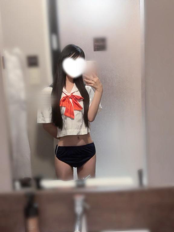退勤🤍｜写メ日記｜すう★S級天使の18歳初体験★｜品川・五反田 一般デリヘル 五反田Tiara～ティアラ～