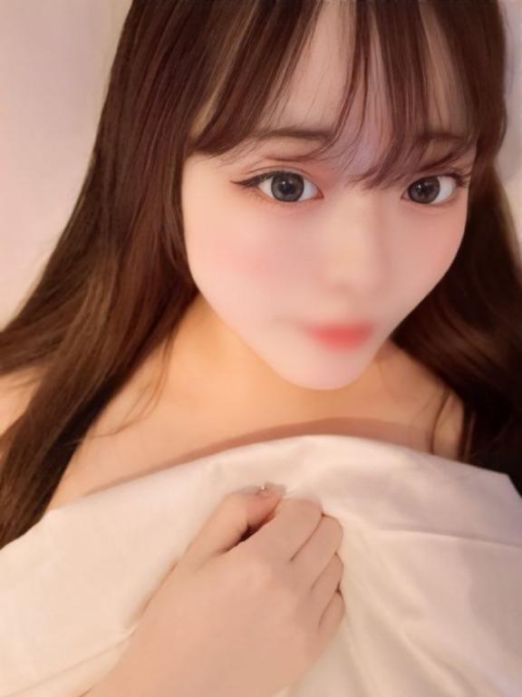 一瞬でも性的な目で見てくれたらいいねお願いします♡