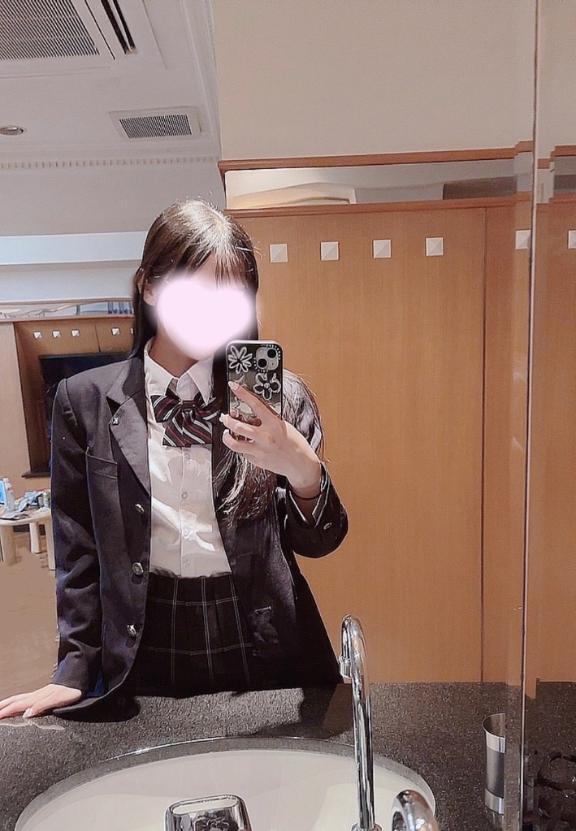制服✌🏻｜写メ日記｜えりな★S級洗練された極上女神｜品川・五反田 一般デリヘル 五反田Tiara～ティアラ～