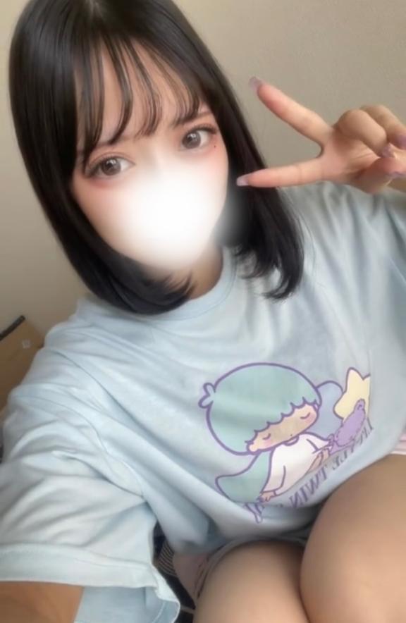 初出勤💓｜写メ日記｜えいみ★爆乳Gカップ帰国子女★｜品川・五反田 一般デリヘル 五反田Tiara～ティアラ～