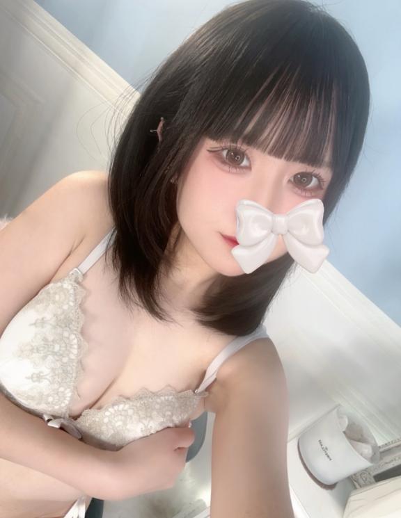初出勤❣️｜写メ日記｜ゆいか★アイドル級清純派メイド｜品川・五反田 一般デリヘル 五反田Tiara～ティアラ～