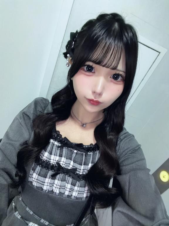 🤍｜写メ日記｜める★新卒18歳ロリカワ巨乳★｜品川・五反田 一般デリヘル 五反田Tiara～ティアラ～