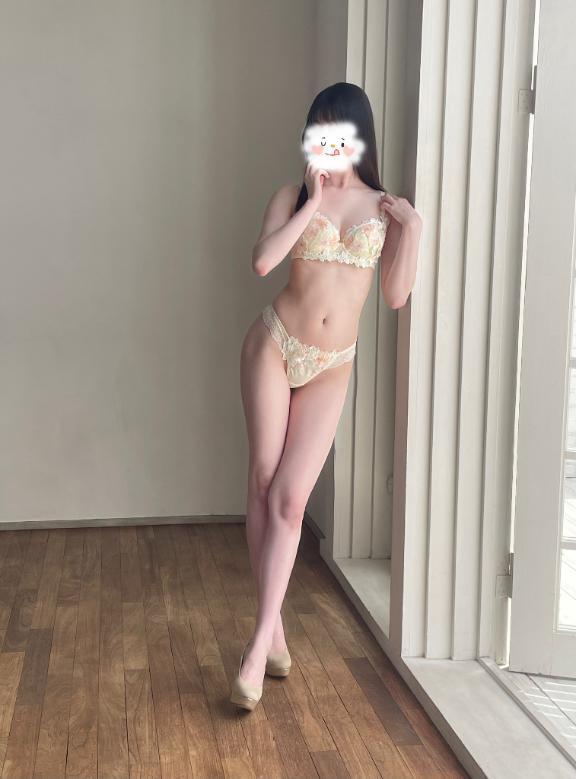 次回出勤予定｜写メ日記｜りんこ★高身長スレンダー美女｜品川・五反田 一般デリヘル 五反田Tiara～ティアラ～