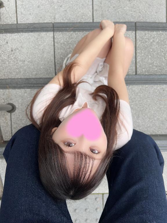 上目遣い♡｜写メ日記｜ののか★奇跡の純白坂道系美少女｜品川・五反田 一般デリヘル 五反田Tiara～ティアラ～