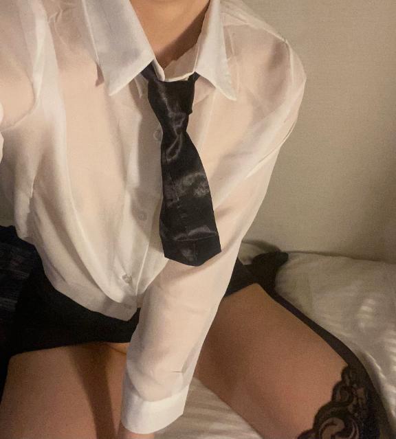 見えてる？🫣｜写メ日記｜りおん★純真無垢なモデル級JD｜品川・五反田 一般デリヘル 五反田Tiara～ティアラ～