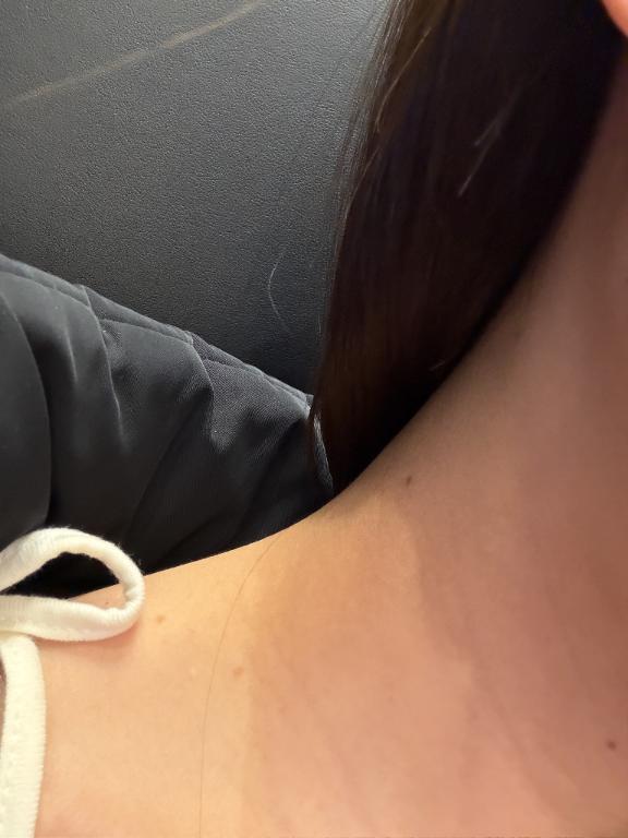 🌸｜写メ日記｜こはる★SSS級×未経験美少女｜品川・五反田 一般デリヘル 五反田Tiara～ティアラ～