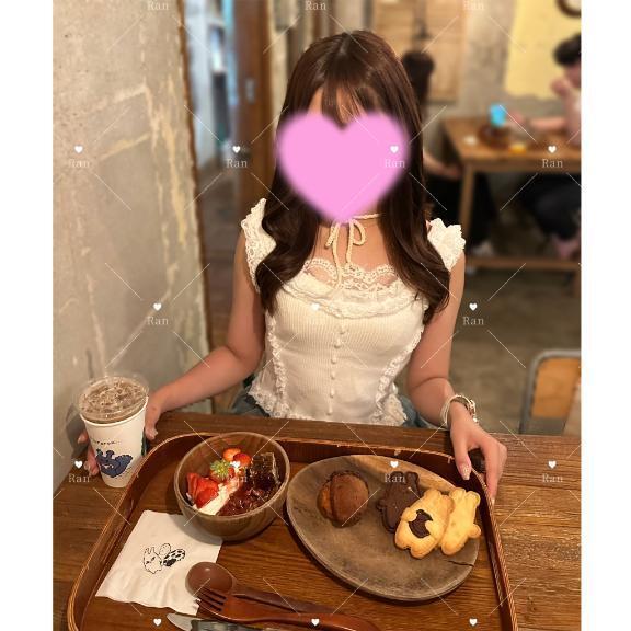 3時のおやつ🍪☕️💕｜写メ日記｜らん★モデル級キレカワ美少女★｜品川・五反田 一般デリヘル 五反田Tiara～ティアラ～