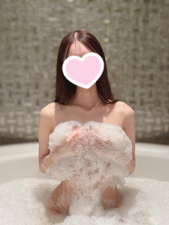 自慢のくびれ｜写メ日記｜ゆうあ★未経験×新卒18歳JD｜品川・五反田 一般デリヘル 五反田Tiara～ティアラ～