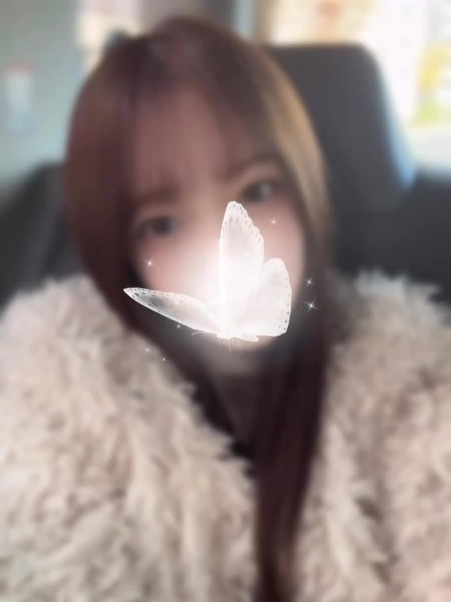 今日います！🙋🏻‍♀️💕｜写メ日記｜りさ★男性経験極少の純真美少女｜品川・五反田 一般デリヘル 五反田Tiara～ティアラ～