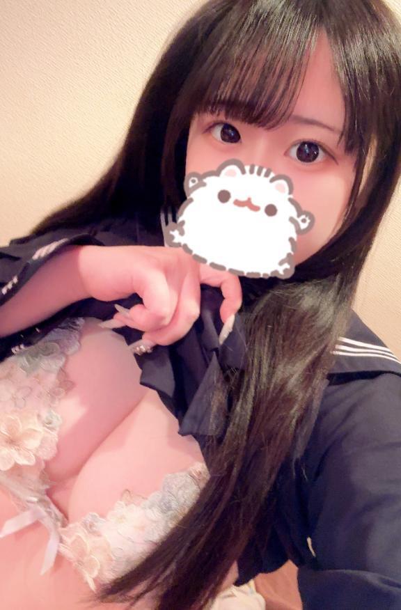 制服チラり👀✨️｜写メ日記｜ひかり★巨乳×18歳清純派JD｜品川・五反田 一般デリヘル 五反田Tiara～ティアラ～