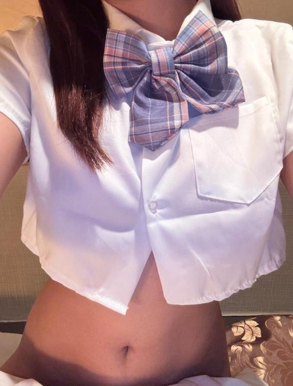 制服...｜写メ日記｜もね★S級！激カワ美巨乳天使★｜品川・五反田 一般デリヘル 五反田Tiara～ティアラ～