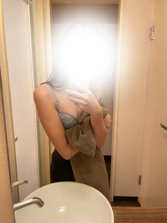 今日もありがとう❣️｜写メ日記｜ちひろ★完未！純粋な素人美少女｜品川・五反田 一般デリヘル 五反田Tiara～ティアラ～