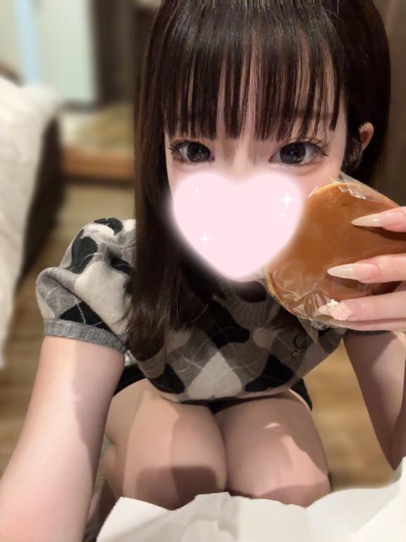 もぐもぐ⸝⸝⸝♡♡｜写メ日記｜りりあ★男性経験1人純真美少女｜品川・五反田 一般デリヘル 五反田Tiara～ティアラ～