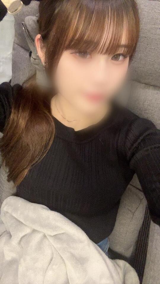 今日いるよ🐰｜写メ日記｜なる★経験極少の坂道系美少女★｜品川・五反田 一般デリヘル 五反田Tiara～ティアラ～