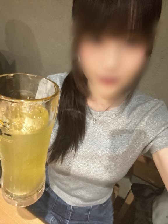 出勤します‼️｜写メ日記｜なる★経験極少の坂道系美少女★｜品川・五反田 一般デリヘル 五反田Tiara～ティアラ～