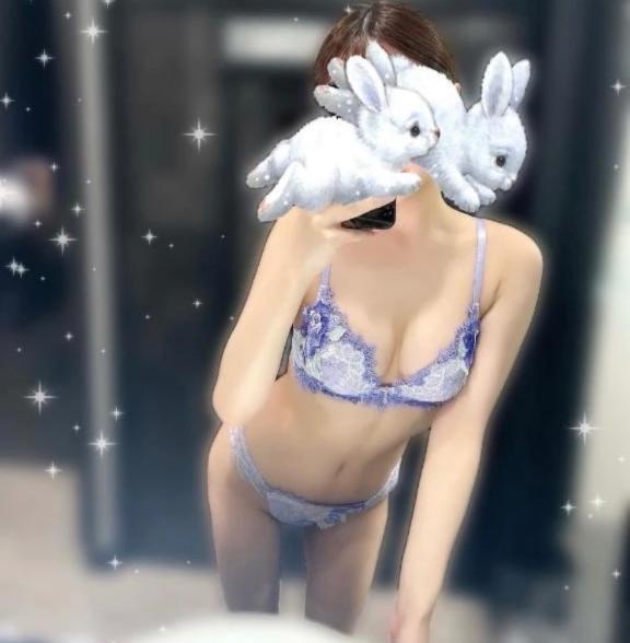 💖｜写メ日記｜もな★キスで激ヌレ敏感受付嬢★｜品川・五反田 一般デリヘル 五反田Tiara～ティアラ～
