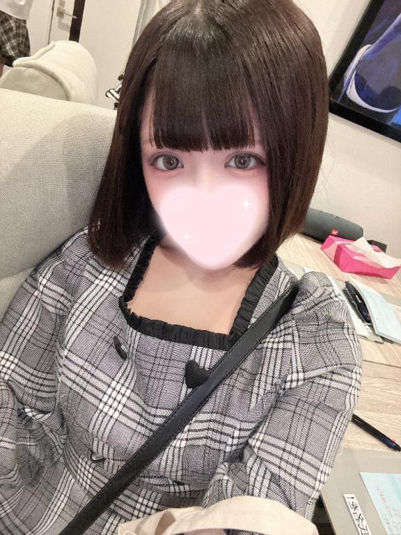 甘えんぼ中🥹｜写メ日記｜ゆん★坂道系ロリカワ現役JD★｜品川・五反田 一般デリヘル 五反田Tiara～ティアラ～