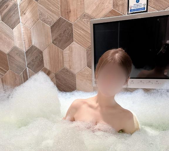 実はこの泡の中で...🔞