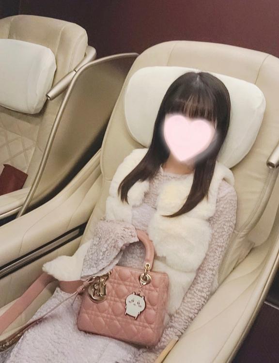 今日もお疲れ様、私で癒されて？♡｜写メ日記｜しいな★SS級爆乳IカップJD｜品川・五反田 一般デリヘル 五反田Tiara～ティアラ～