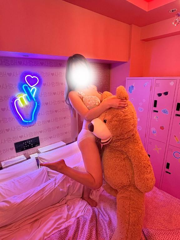じめじめ｜写メ日記｜らら★神乳Hカップ絶対的美少女｜品川・五反田 一般デリヘル 五反田Tiara～ティアラ～