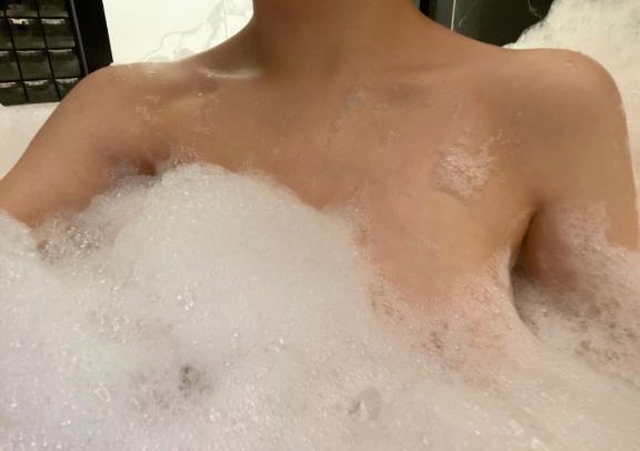 一緒に♡｜写メ日記｜しろ★F乳スレンダー青学生★｜品川・五反田 一般デリヘル 五反田Tiara～ティアラ～