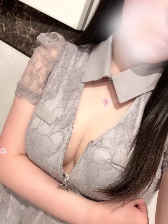 💌ギャップありまくり⁉️｜写メ日記｜えま★完全未経験のド素人美少女｜品川・五反田 一般デリヘル 五反田Tiara～ティアラ～