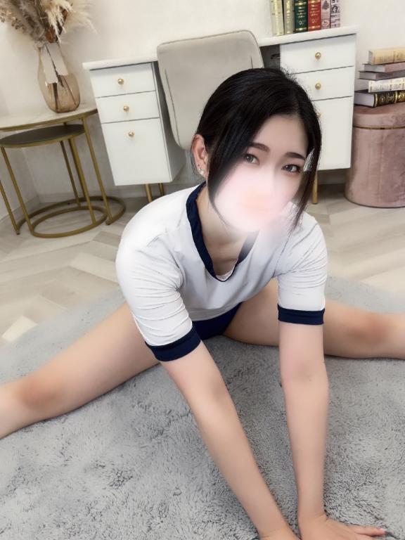 どこ見てんの〜❓👀｜写メ日記｜えま★完全未経験のド素人美少女｜品川・五反田 一般デリヘル 五反田Tiara～ティアラ～