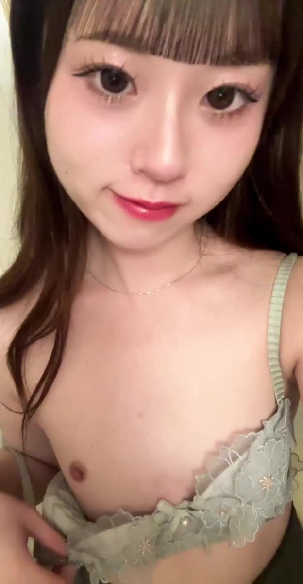 ⚠️乳首ビンビンに勃っちゃった