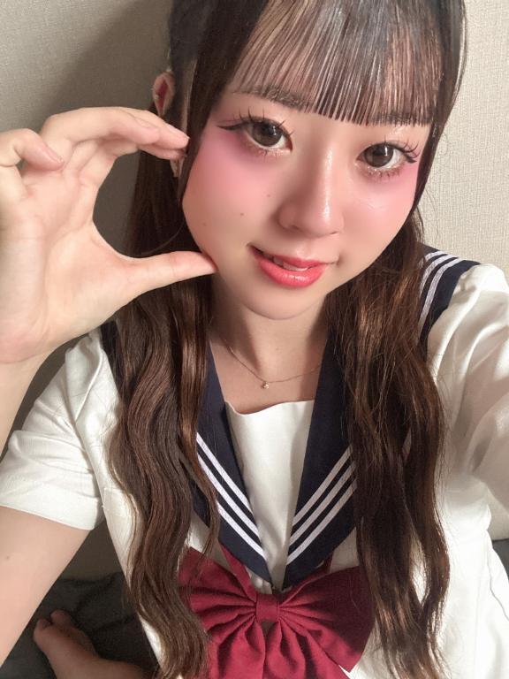 あむる 制服着てみたよ