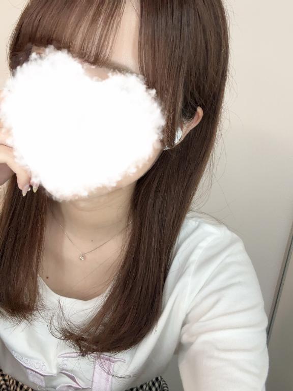 出勤してるよ♡｜写メ日記｜りさこ★アイドル系素人美少女★｜品川・五反田 一般デリヘル 五反田Tiara～ティアラ～