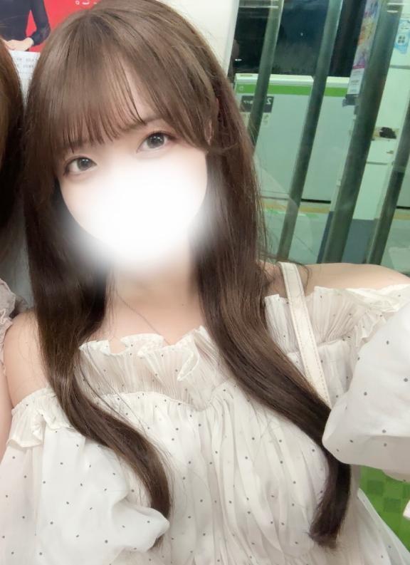 出勤です🍁｜写メ日記｜りさこ★アイドル系素人美少女★｜品川・五反田 一般デリヘル 五反田Tiara～ティアラ～