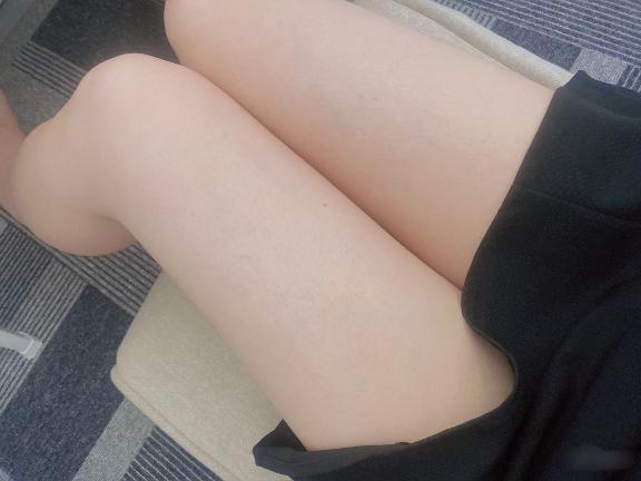 挟まれてくれる人？🙋‍♀️