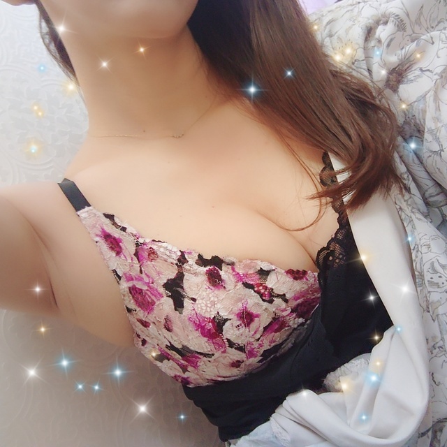 本日出勤します💞｜写メ日記｜本庄｜鶯谷 人妻デリヘル あなたに逢いたくて