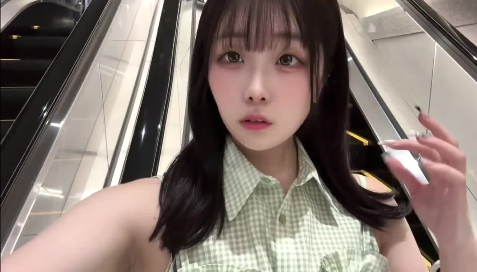 髪の毛染めて来た〜💇｜写メ日記｜めな【守りたくなる透明感】｜池袋 一般デリヘル STELLA TOKYO−ステラトウキョウ−