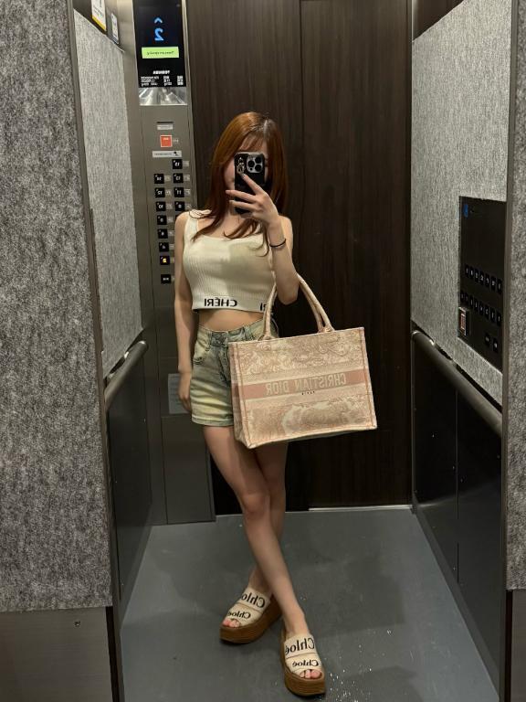 どっちがすき？👅💗｜写メ日記｜ひかる【SS級神様の気まぐれ】｜池袋 一般デリヘル STELLA TOKYO−ステラトウキョウ−