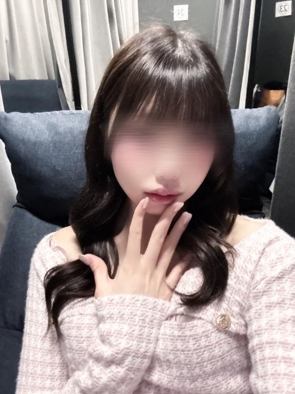 今日は髪の毛もお姉さん(♡・.・