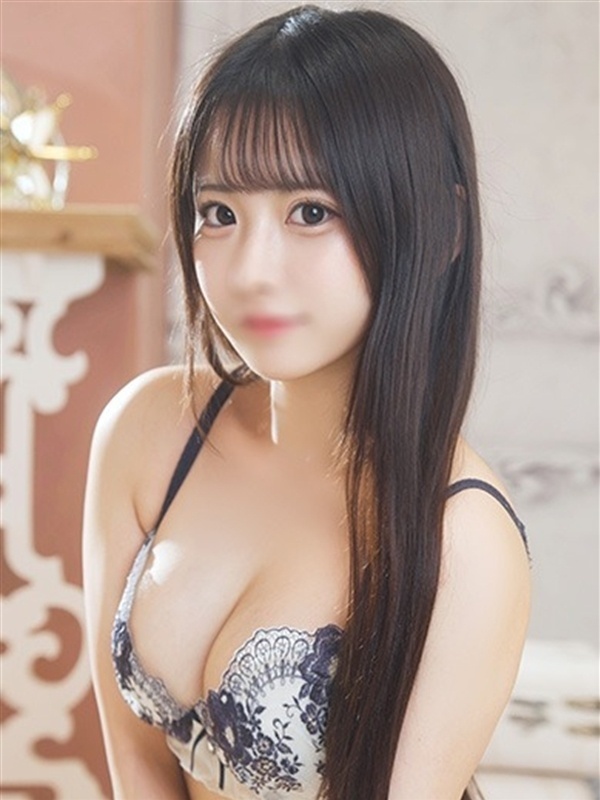 りく【宇〇アナ激似の極嬢】