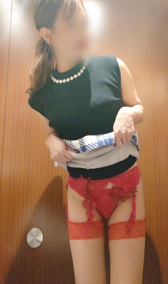 清楚な装いでもエッチそうに見えるって///恥