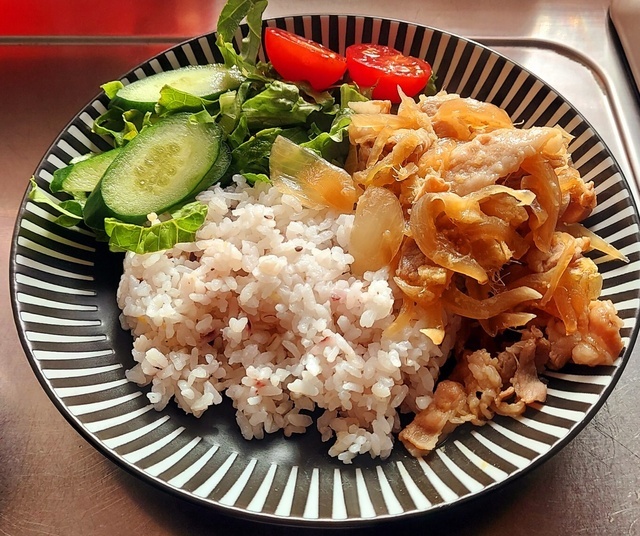 ごはん食べて｜写メ日記｜ことみ｜品川・五反田 人妻デリヘル 奥鉄オクテツ東京店（デリヘル市場）