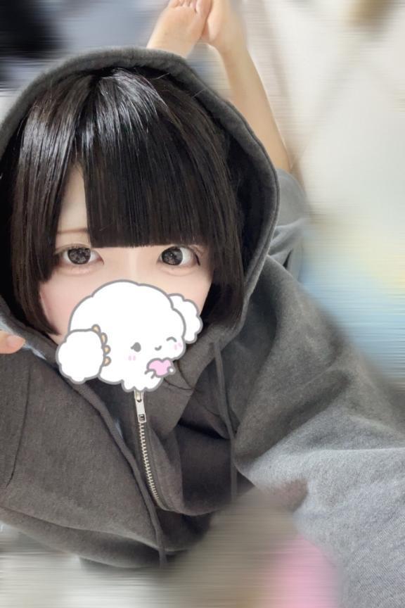 ごろごろ〜🐈‍⬛🎀｜写メ日記｜ゆず【超癒し系純白美女】｜新宿 一般デリヘル STELLA NEXT−ステラネクスト−