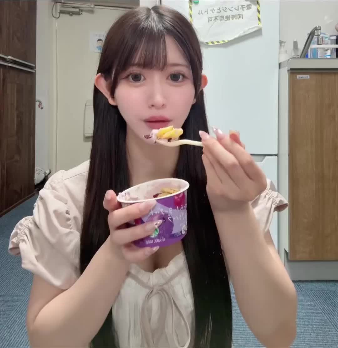 もぐもぐ動画💕