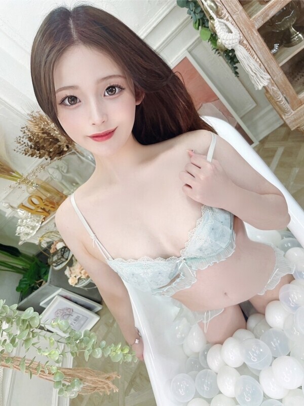 みみ【敏感美スタイル大学生】