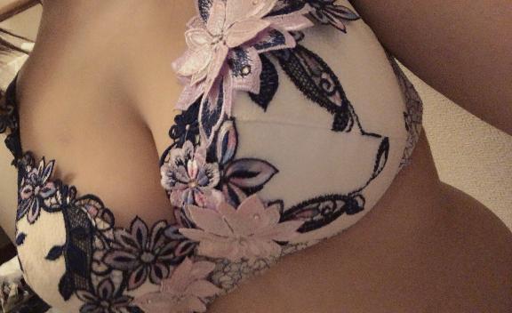 おやすみ｜写メ日記｜あかぎ【国宝級Iカップ】｜新宿 一般デリヘル STELLA NEXT−ステラネクスト−