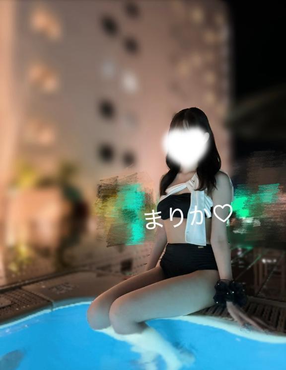 なつ🏝️ぷーる🍉｜写メ日記｜まりか【S級！魅惑の細身美女】｜新宿 一般デリヘル STELLA NEXT−ステラネクスト−