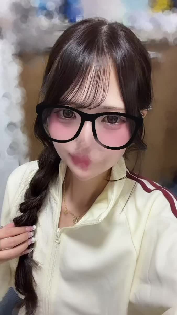 出勤しました♡｜写メ日記｜まり【経験極浅純白18歳】｜新宿 一般デリヘル STELLA NEXT−ステラネクスト−